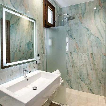 Beautiful Alice Luxury Vakantiehuis Alikí