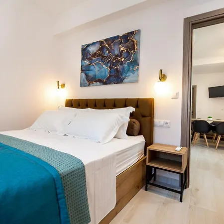 Beautiful Alice Luxury